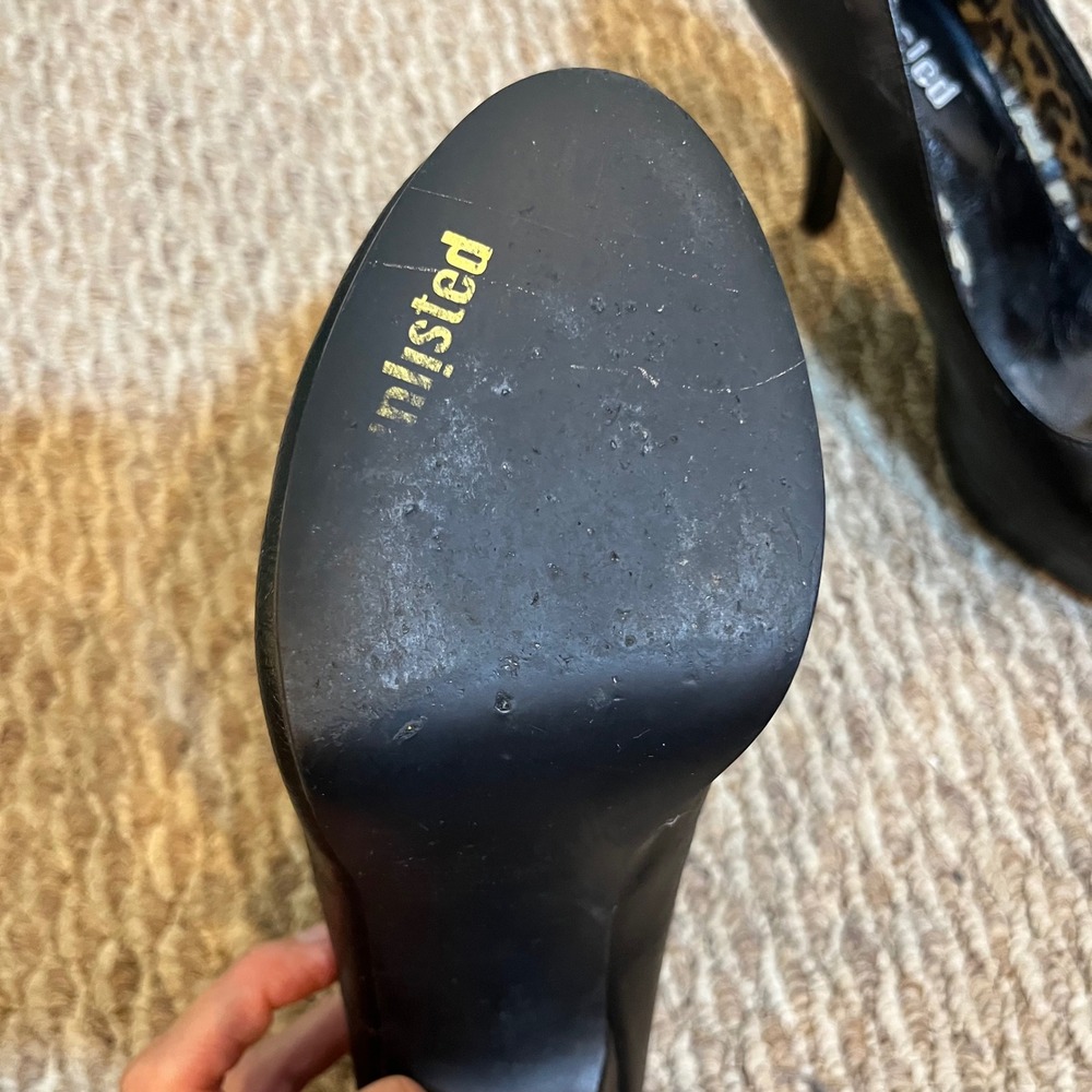 ❤️Unlisted Black Faux Leather Round Toe Stiletto Heel Platform Pumps Size 8.5 - Picture 8 of 16